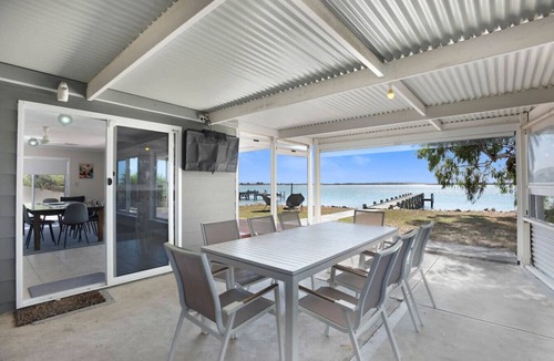 Nangkita House | Mundoo Waters—Tranquil Waterfront Haven with Jetty