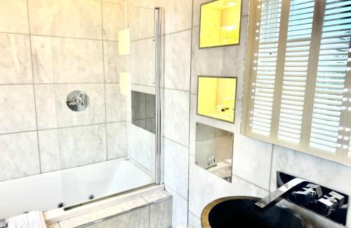 Hereford House | Munstone House