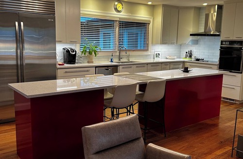 Murfreesboro House | Murfreesboro Mid-Century Modern with AC, WiFi