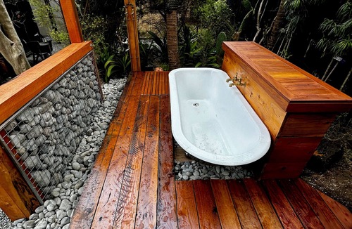 Muriwai Apartment | Muriwai Surf Shack