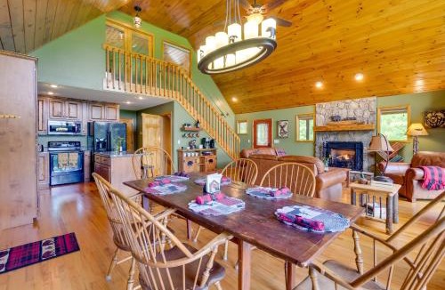 Unaka House | Murphy Cabin w/Hot Tub, Fire Pit & Mountain Views