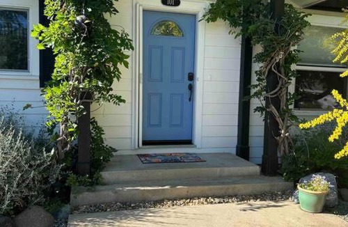 Murphys House | Murphys Nest Walk to Downtown