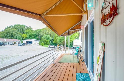Murphysboro Apartment | Murphysboro Retreat w/Deck Near Kinkaid Lake!