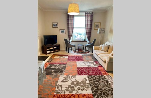 Crieff Apartment | Murray Fountain View