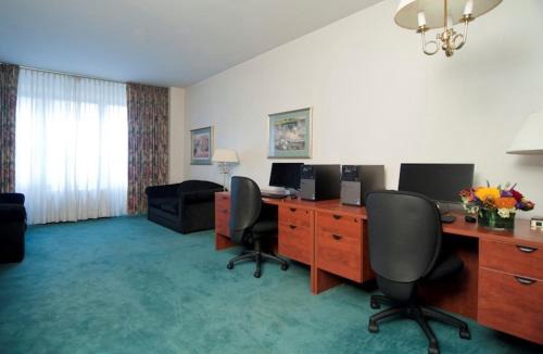 Midtown East Apartment | Murray Hill East Suites - Extended Stay