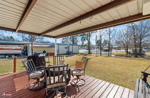 Long Branch House | Murvaul Retreat