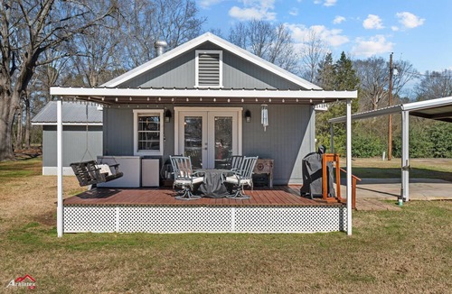 Long Branch House | Murvaul Retreat
