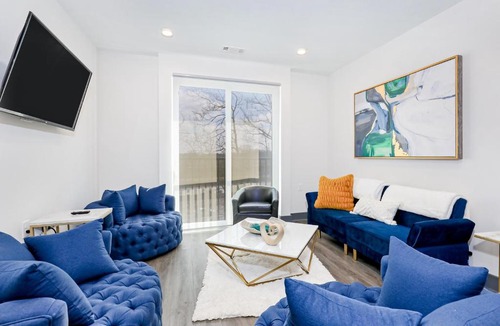 Rolling Mill Hill Apartment | Muse #212