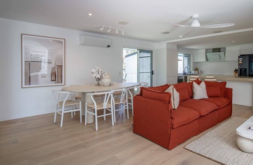 Burleigh Waters House | Muse by Khove