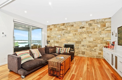 Wellington House | Muse on the Murray + Pet-Friendly