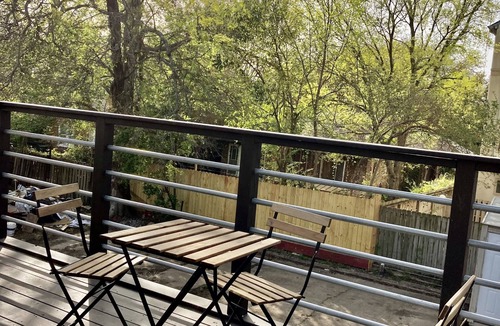 South Central Houston Apartment | Museum District - 3Br/2Ba Sunny apartment with King Bed