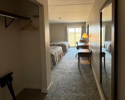 Mesick Hotel | Mushroom Cap Motel