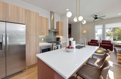 Radnor House | Music City Abode | Roof Lounge + Modern Design