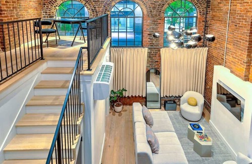 Arts District Apartment | Music City Retreat, 2BR Historic Home - Walk to DT