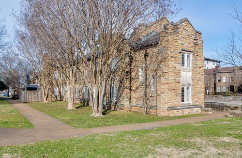 Music Row Apartment | Music Row Historic Suite Haven!