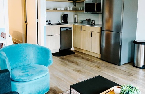 Edgehill Apartment | Musician's Suite: Luxe Music Row Stay, Walk to Gulch!