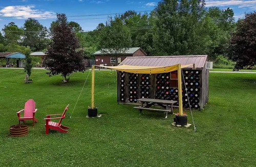 Black Creek RV Rental | Musician’s Glamping Cabin Near Allegany State Park & Ellicottville