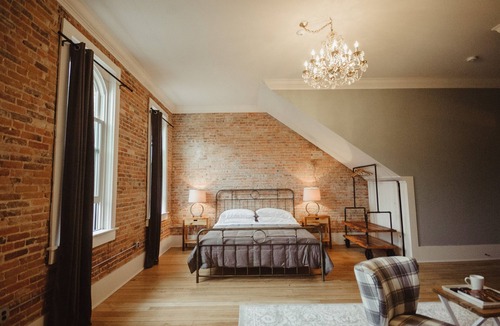 Newaygo Hotel | Muskegon River Inn