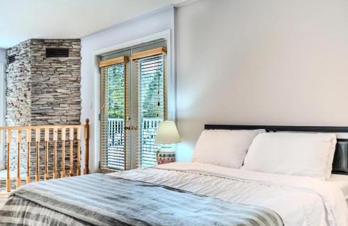 Muskoka Lakes Ski Chalet | Muskoka 4-Bedroom Cottage