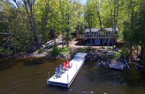 Windermere Cottage | Muskoka Gem with Sauna on Three Mile Lake