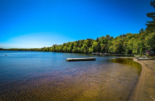 Torrance RV Rental | Muskoka Glamping Structure 3