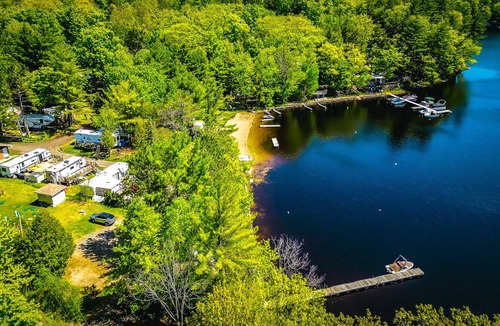 Torrance RV Rental | Muskoka Glamping Structure 4