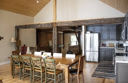 Baysville Cottage | Muskoka Lakefront Cottage 3BR | Lake of Bays | Pet Friendly