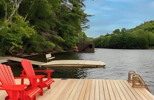 Algonquin Highlands Cottage | Muskoka Lakefront + fast WIFI + good cellular reception