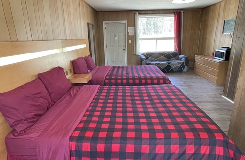 Gravenhurst Hotel | Muskoka Nights Motel