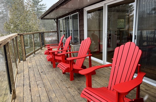 Big Chute Cottage | Muskoka - The Eagle's Nest