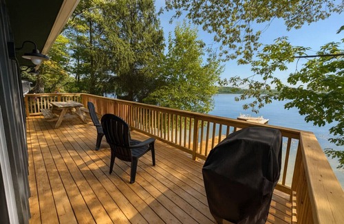 Utterson Cottage | Muskoka Waterfront Cottage on Three Mile Lake