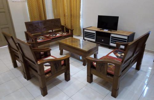 Durian Tunggal House | Muslim 2 Stay