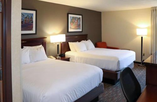 Paducah Hotel | Mustang Inn