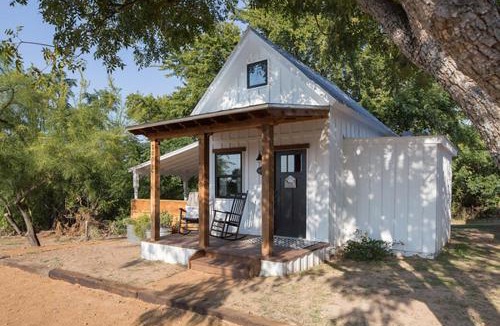 Llano Bed & Breakfast | Mustard Seed B&B on the Llano