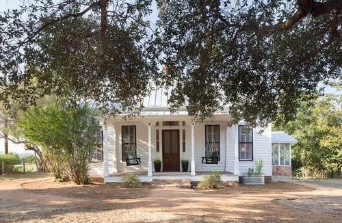 Llano Bed & Breakfast | Mustard Seed B&B on the Llano