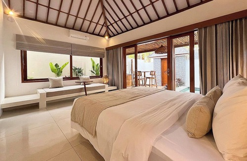 Pecatu Villa | Muzeum Villas: 1 Bedroom, 1 Bathroom, Wi-Fi, Kitchen, Private Pool