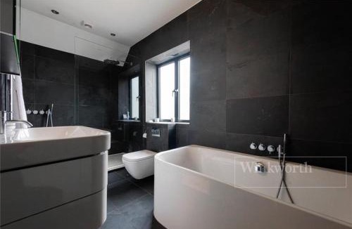 Brondesbury Park House | Mve