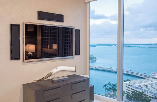 Downtown Miami Apartment | MVR - Oceanfront, Corner Balcony, Luxe, SPA