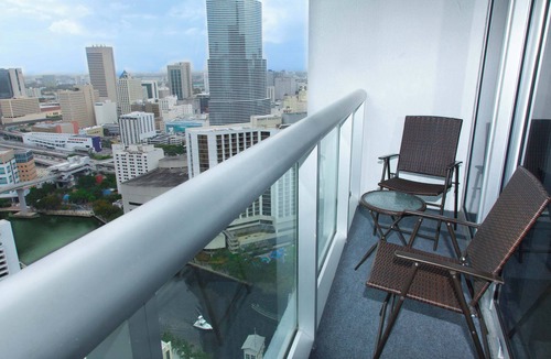 Downtown Miami Apartment | MVR - River & City Views, Brickell Center, LuxSPA