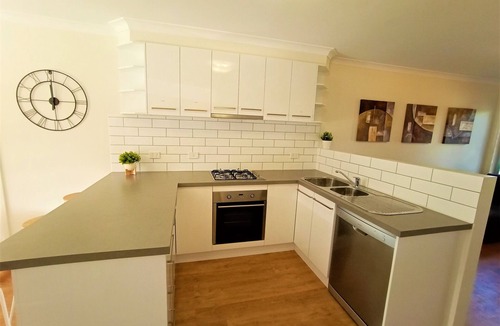 Thurgoona House | * My Abode in Albury *