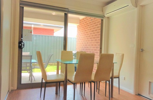 Thurgoona House | * My Abode in Albury *