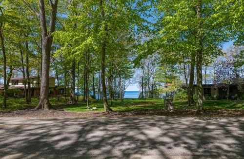 Fennville House | My Blue Haven - Shared lake access across the street! Glamorous home!