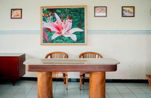 Sinduadi Hotel | My Cafe Hotel near UGM Yogyakarta Mitra RedDoorz