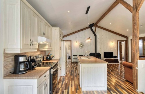 Amherst Cottage | My Chic Cabane 2 near Tremblant