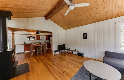 Amherst Cottage | My Chic Cabane Near Mont-Tremblant
