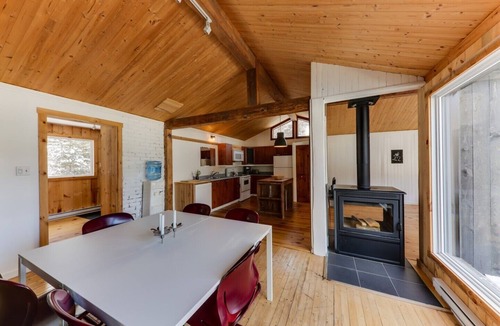 Amherst Cottage | My Chic Cabane Near Mont-Tremblant
