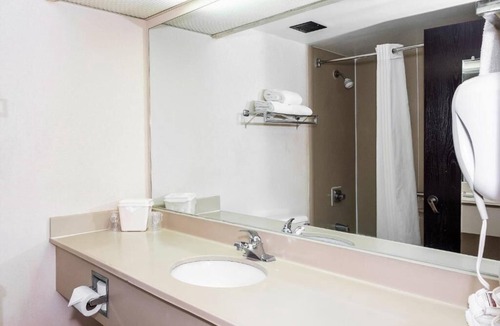 Madison Hotel | MY HOME & SUITES MADISON