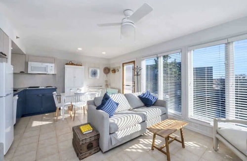 Napeague Cottage | My Humble Abode 2BR Beachside Home | TennisPoolPKG