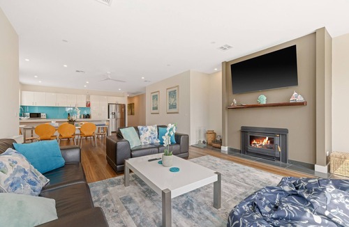 Ventnor House | My Island Home by Ready Set Stay