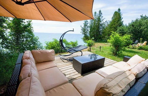 Ashfield-Colborne-Wawanosh Cottage | My Lake Paradise Lakefront Hottub